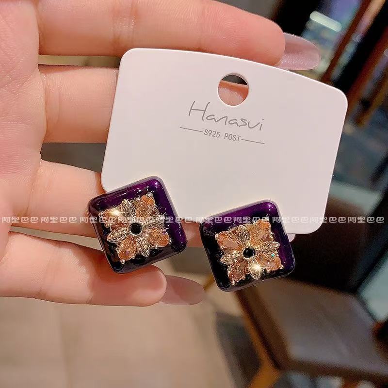 Chic square crystal studs. Minimal luxury, unique and elegant style.
