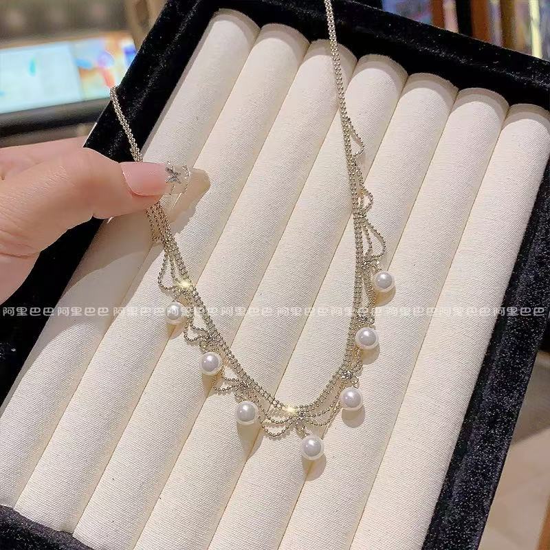 pearl clavicle chain