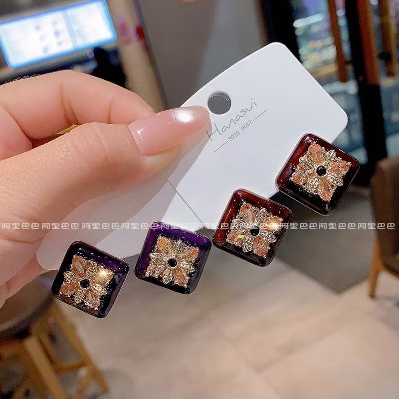 Chic square crystal studs. Minimal luxury, unique and elegant style.